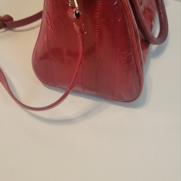 Genuine Eel Skin Small Duffel Bag Red Cherry - Picture 6 of 12